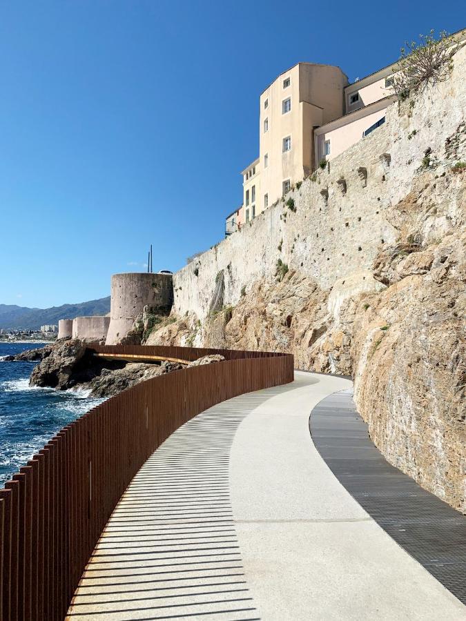 דירות בסטיה Casa A Certosa Au Coeur De La Citadelle מראה חיצוני תמונה