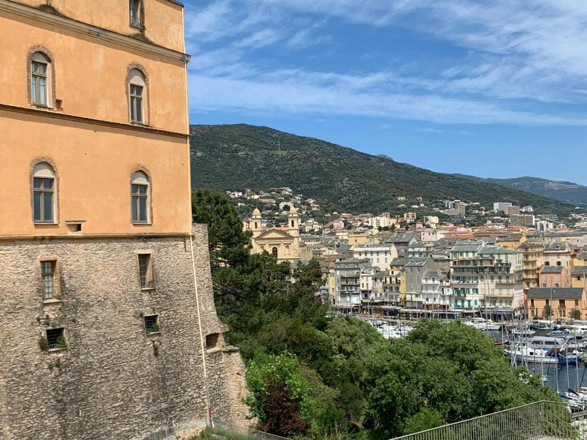 דירות בסטיה Casa A Certosa Au Coeur De La Citadelle מראה חיצוני תמונה