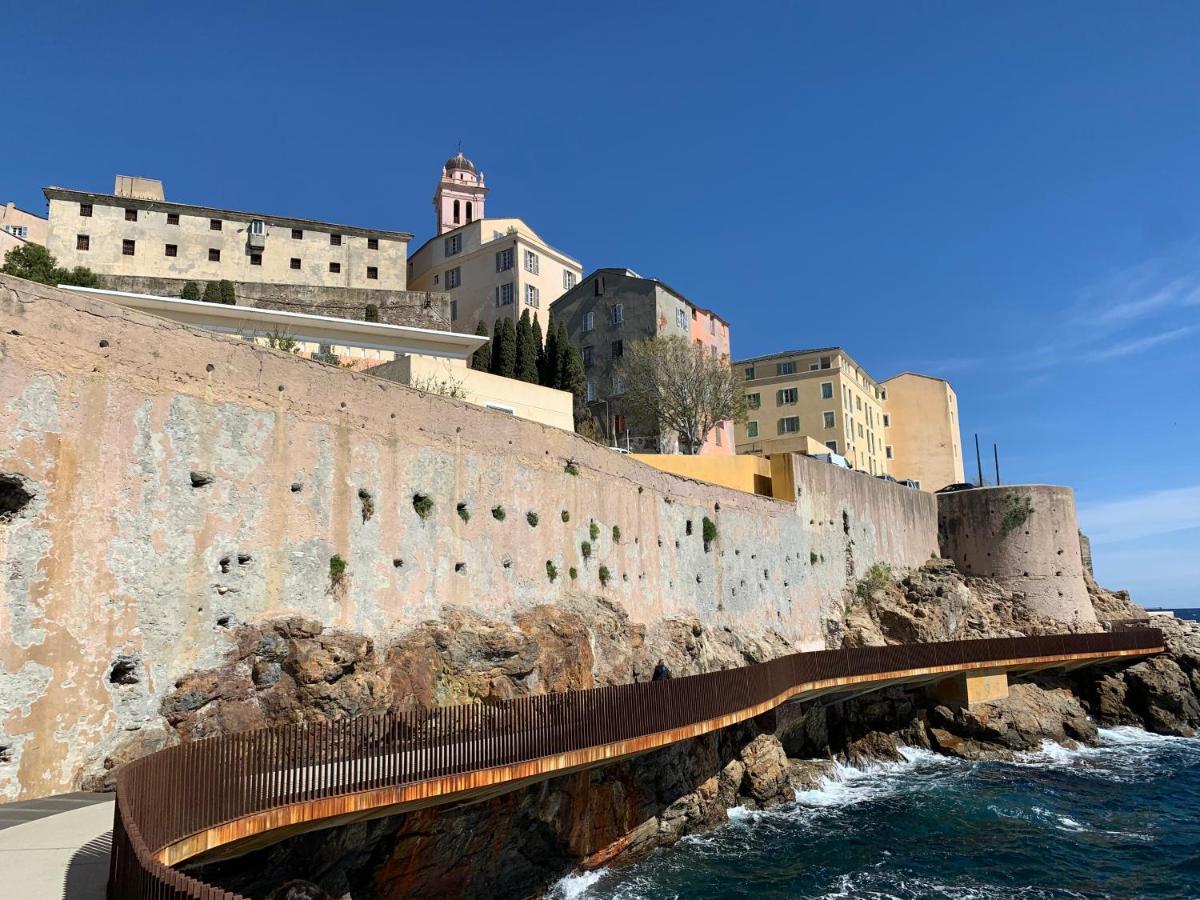 דירות בסטיה Casa A Certosa Au Coeur De La Citadelle מראה חיצוני תמונה